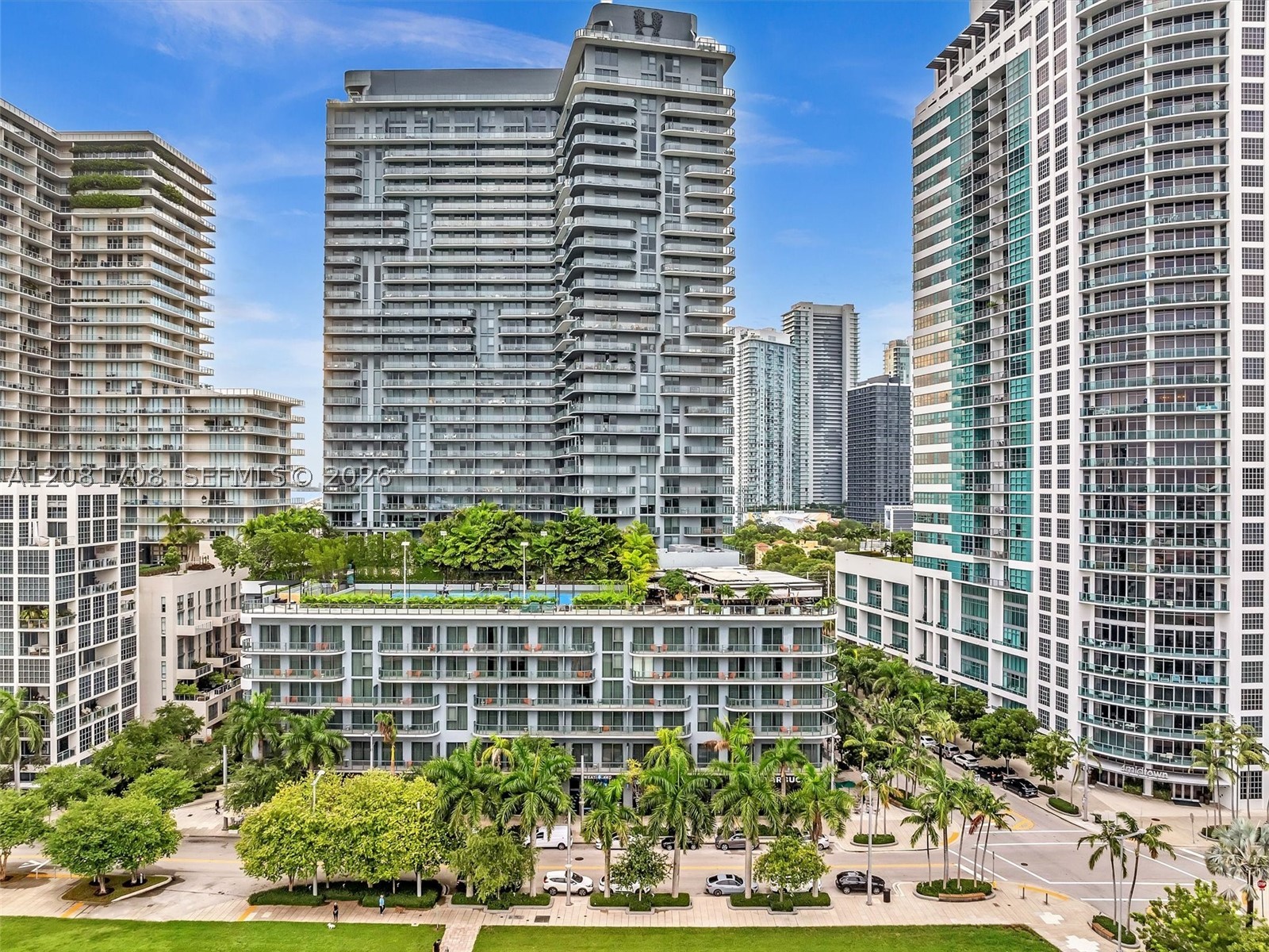 121 NE 34th St #1602, Miami FL 33137