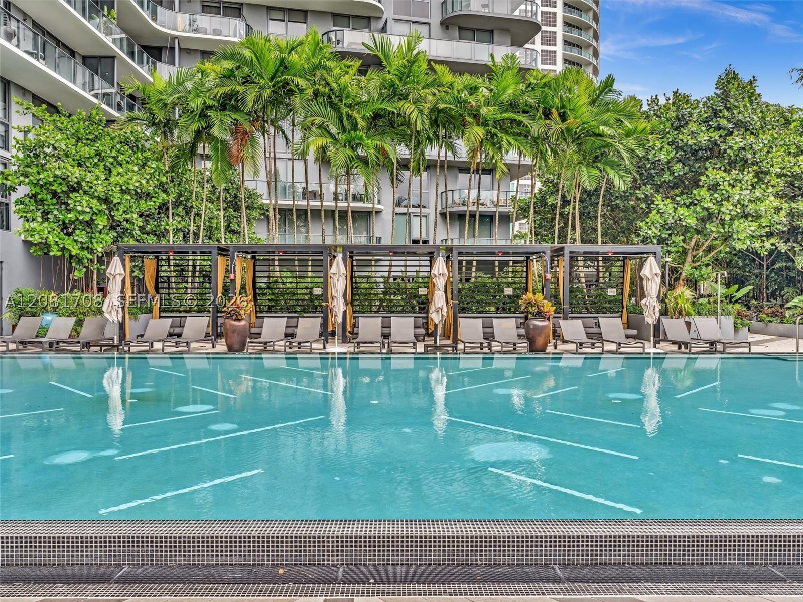 121 NE 34th St #1602, Miami FL 33137