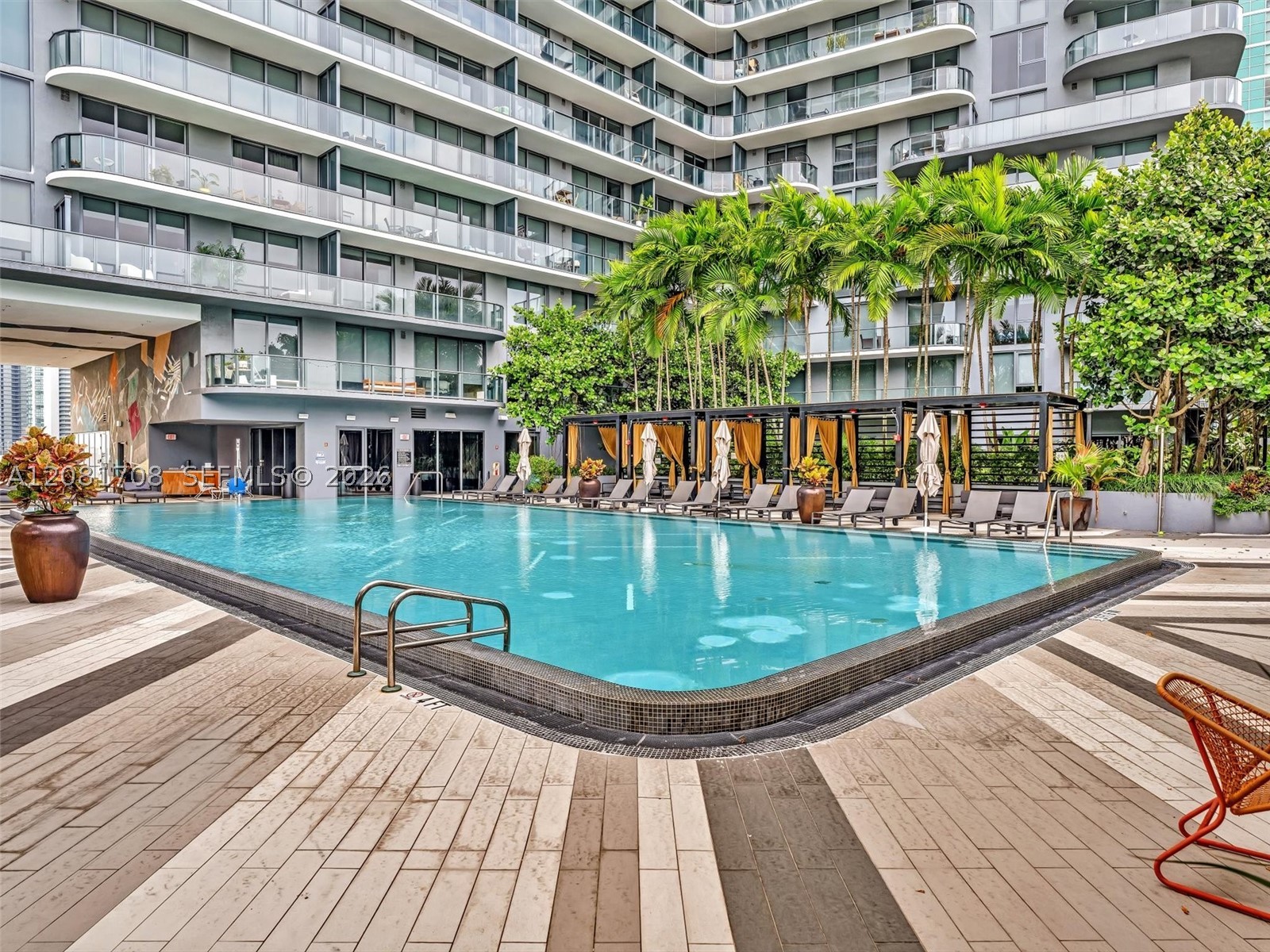 121 NE 34th St #1602, Miami FL 33137
