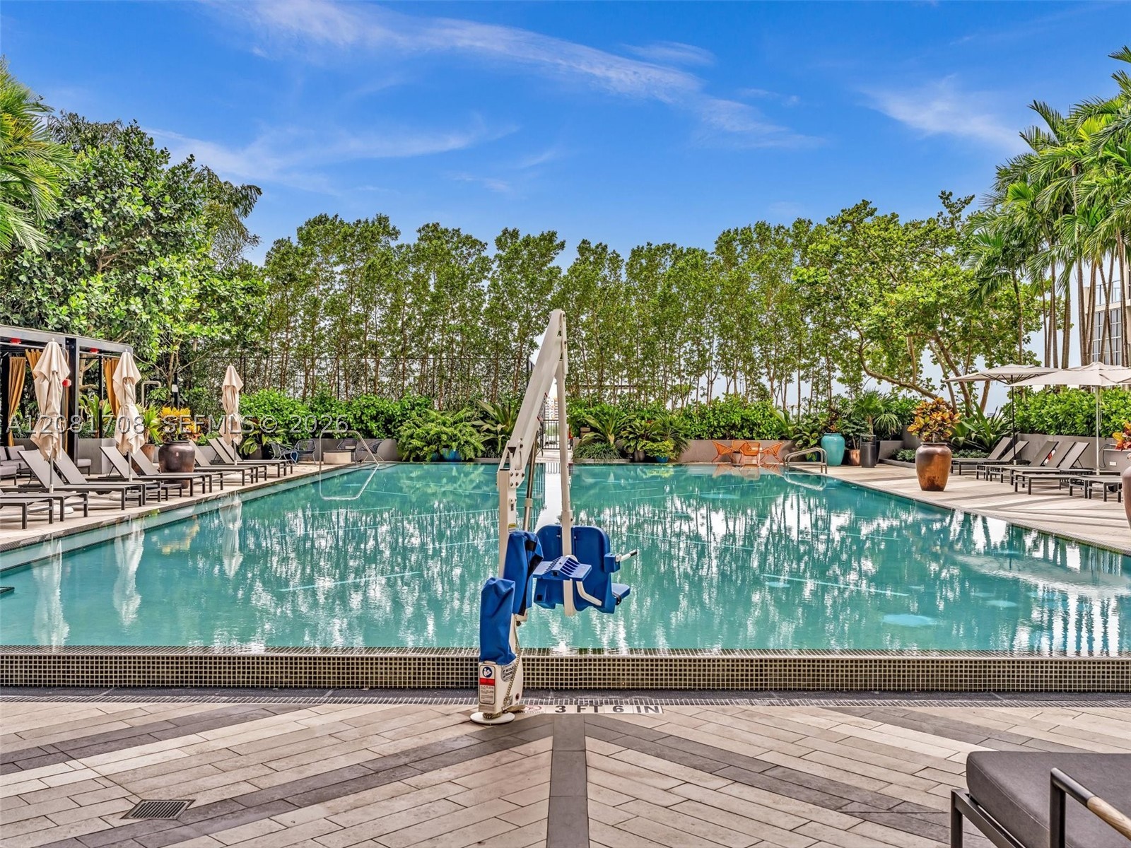 121 NE 34th St #1602, Miami FL 33137