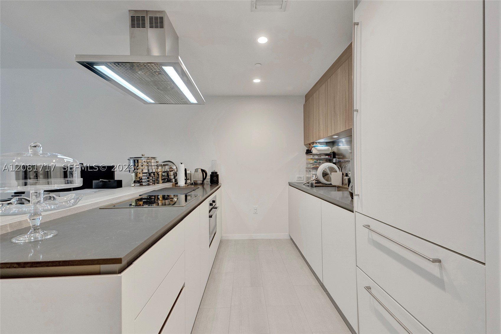 1000 Brickell Plz #3105, Miami FL 33131