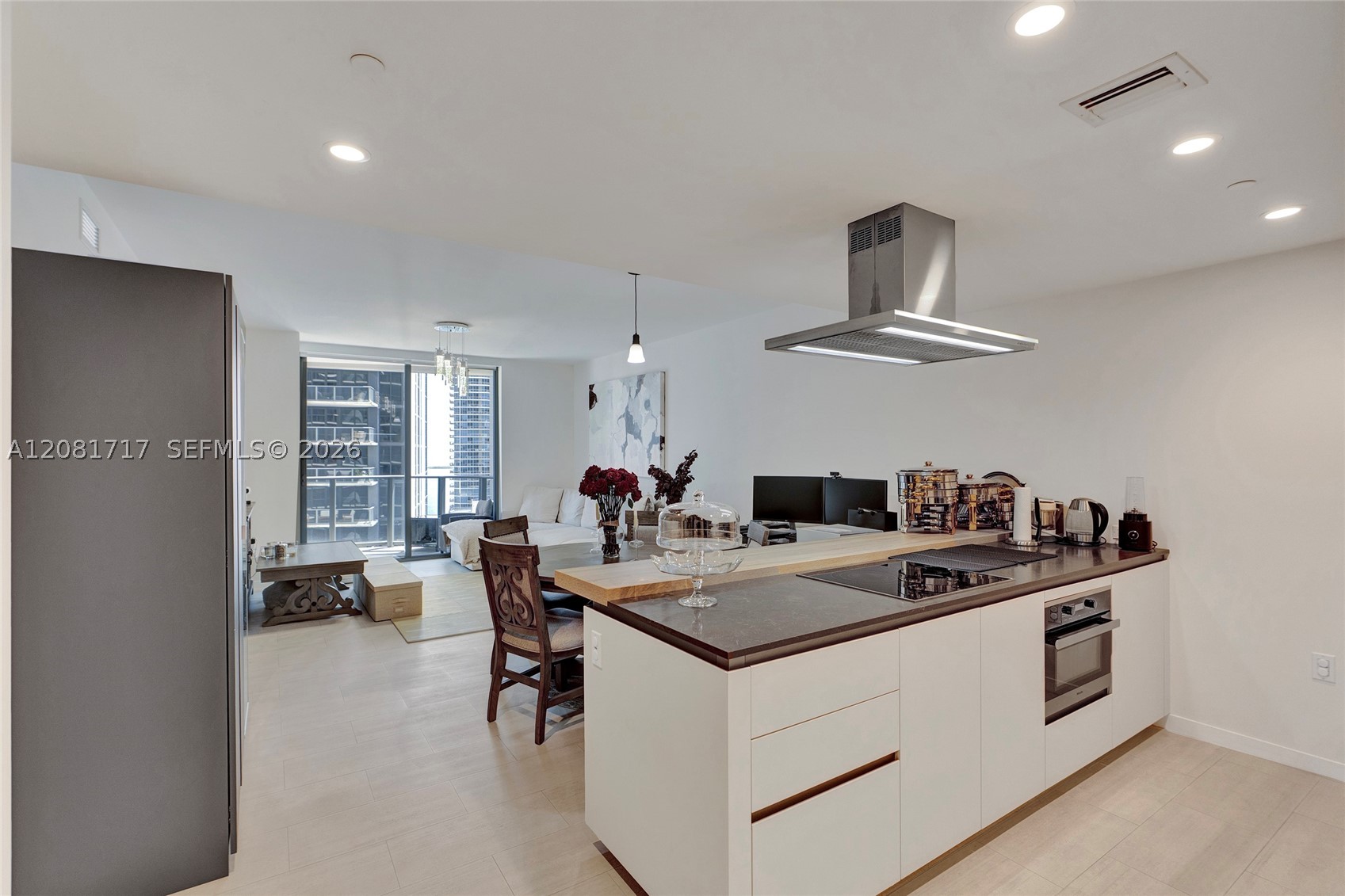 1000 Brickell Plz #3105, Miami FL 33131