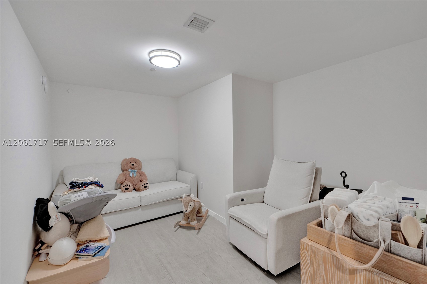 1000 Brickell Plz #3105, Miami FL 33131