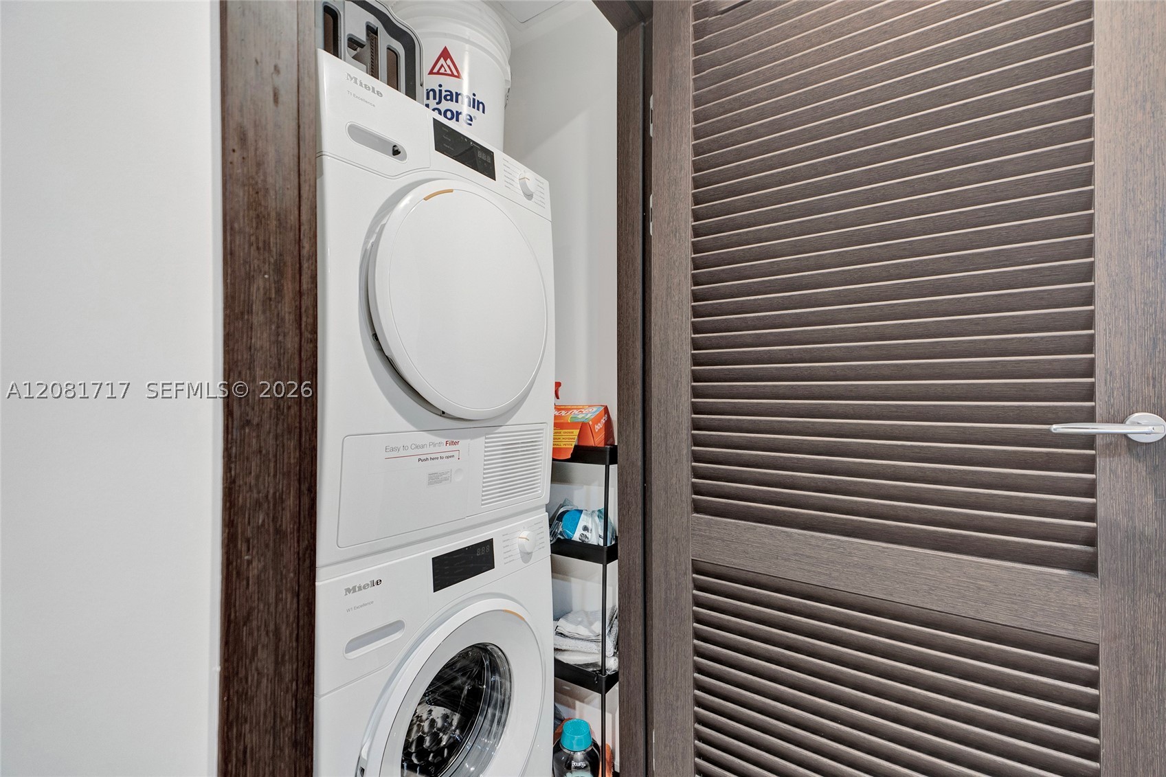 1000 Brickell Plz #3105, Miami FL 33131