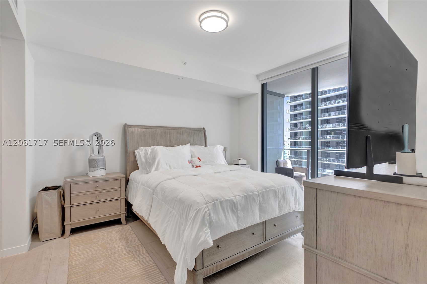 1000 Brickell Plz #3105, Miami FL 33131