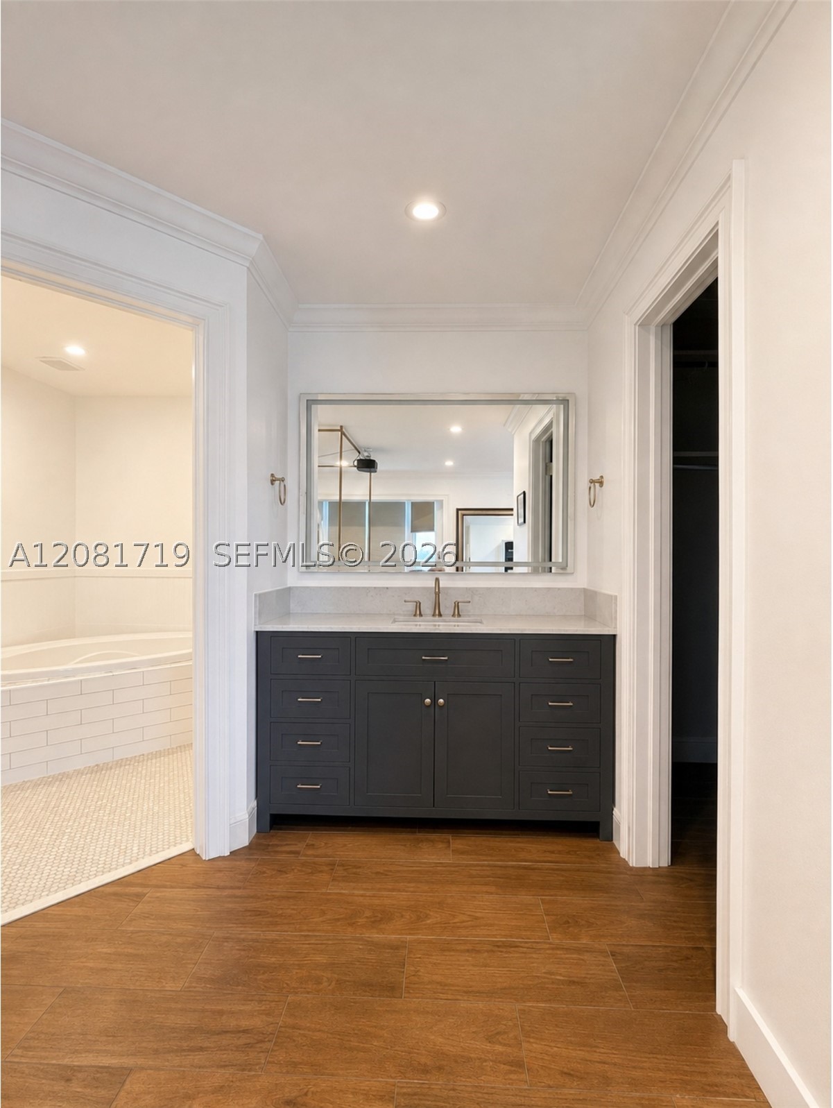 8041 NE Bayshore Ct #8041, Miami FL 33138
