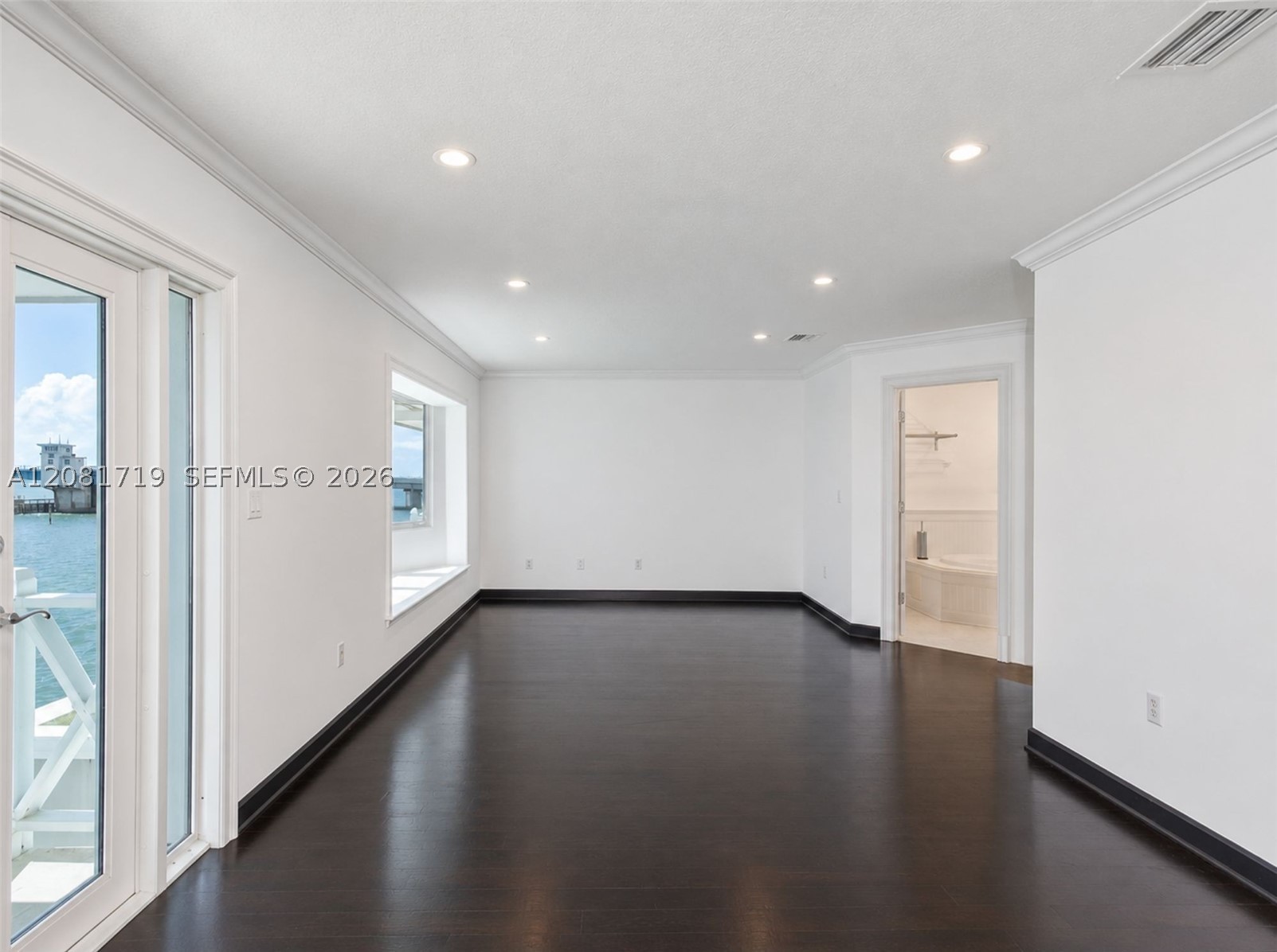 8041 NE Bayshore Ct #8041, Miami FL 33138