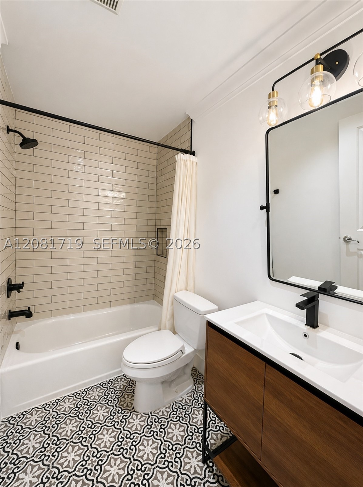 8041 NE Bayshore Ct #8041, Miami FL 33138
