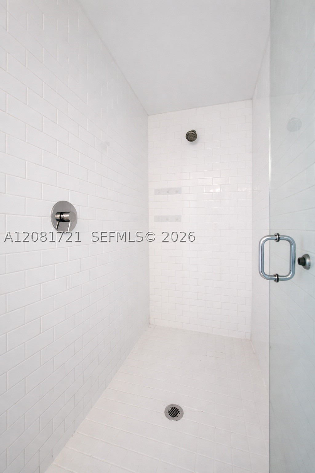 151 SE 1st St #3001, Miami FL 33131