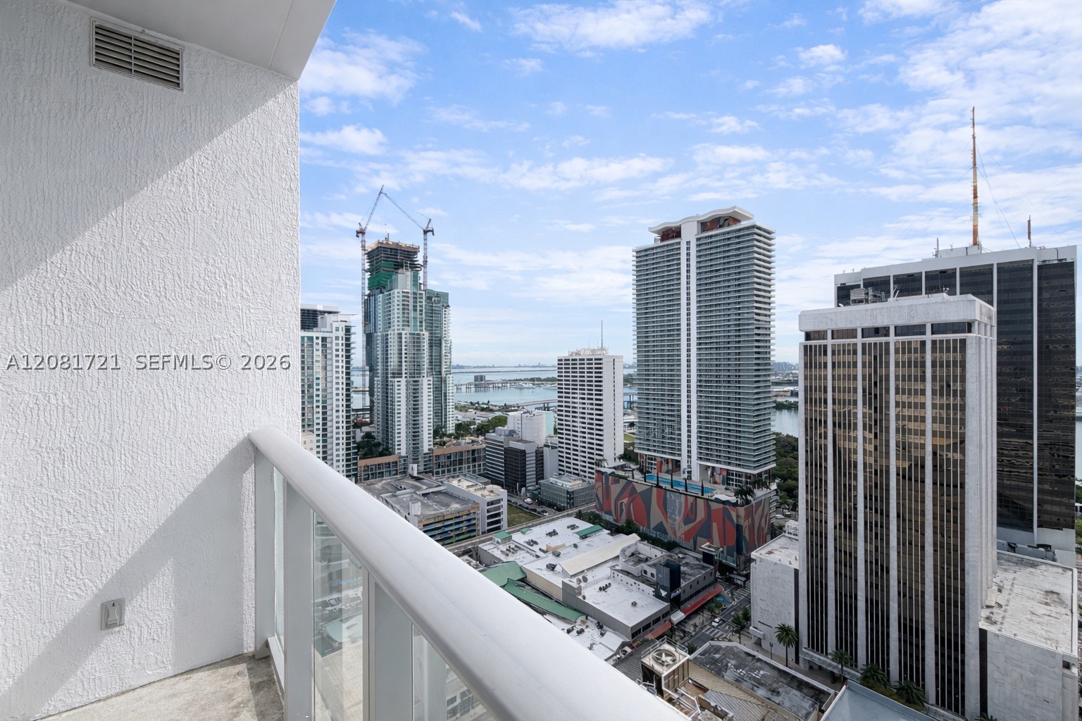 151 SE 1st St #3001, Miami FL 33131