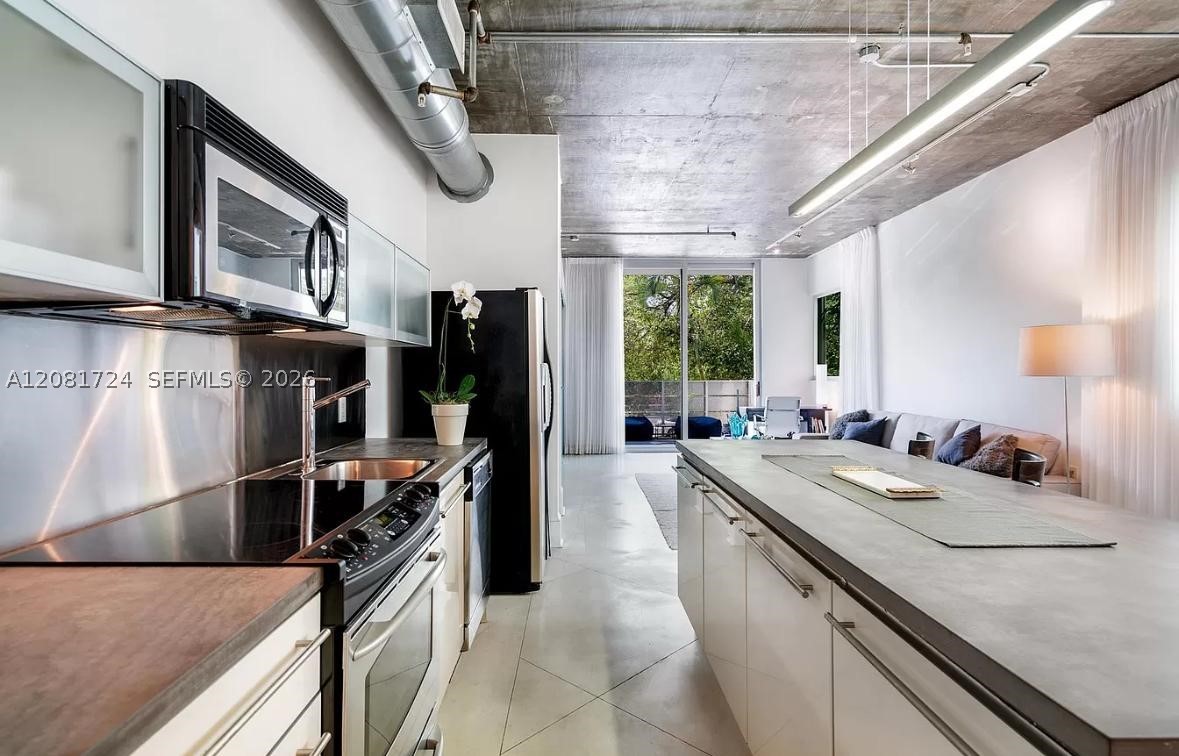 1700 Meridian Ave #208, Miami Beach FL 33139