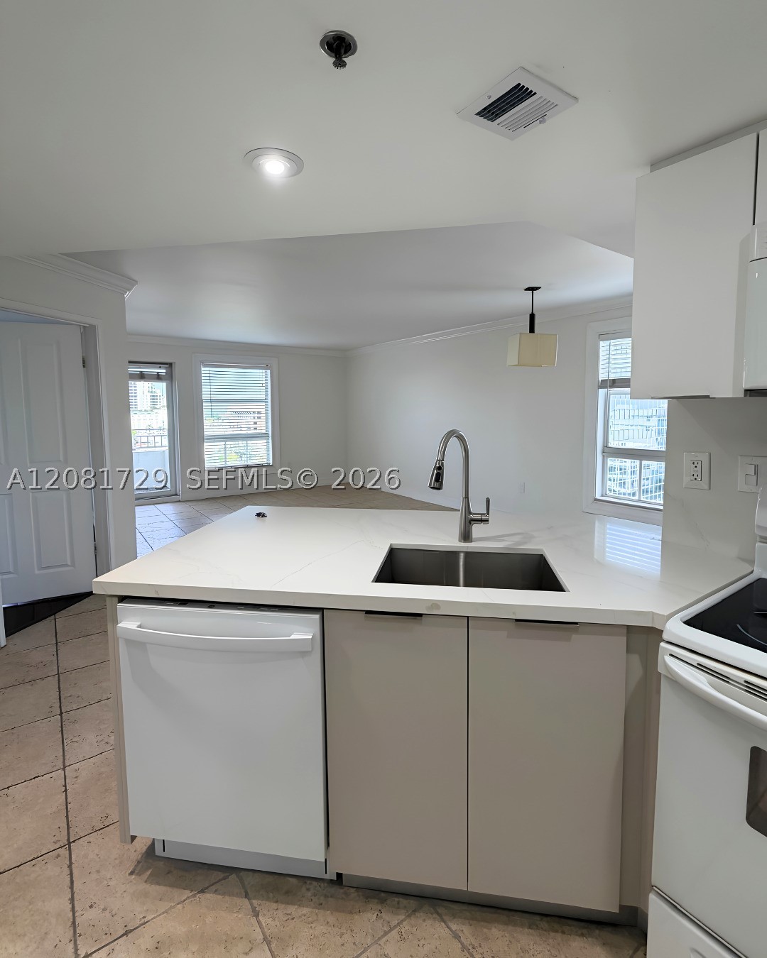 2351 Douglas Rd #1009, Miami FL 33145