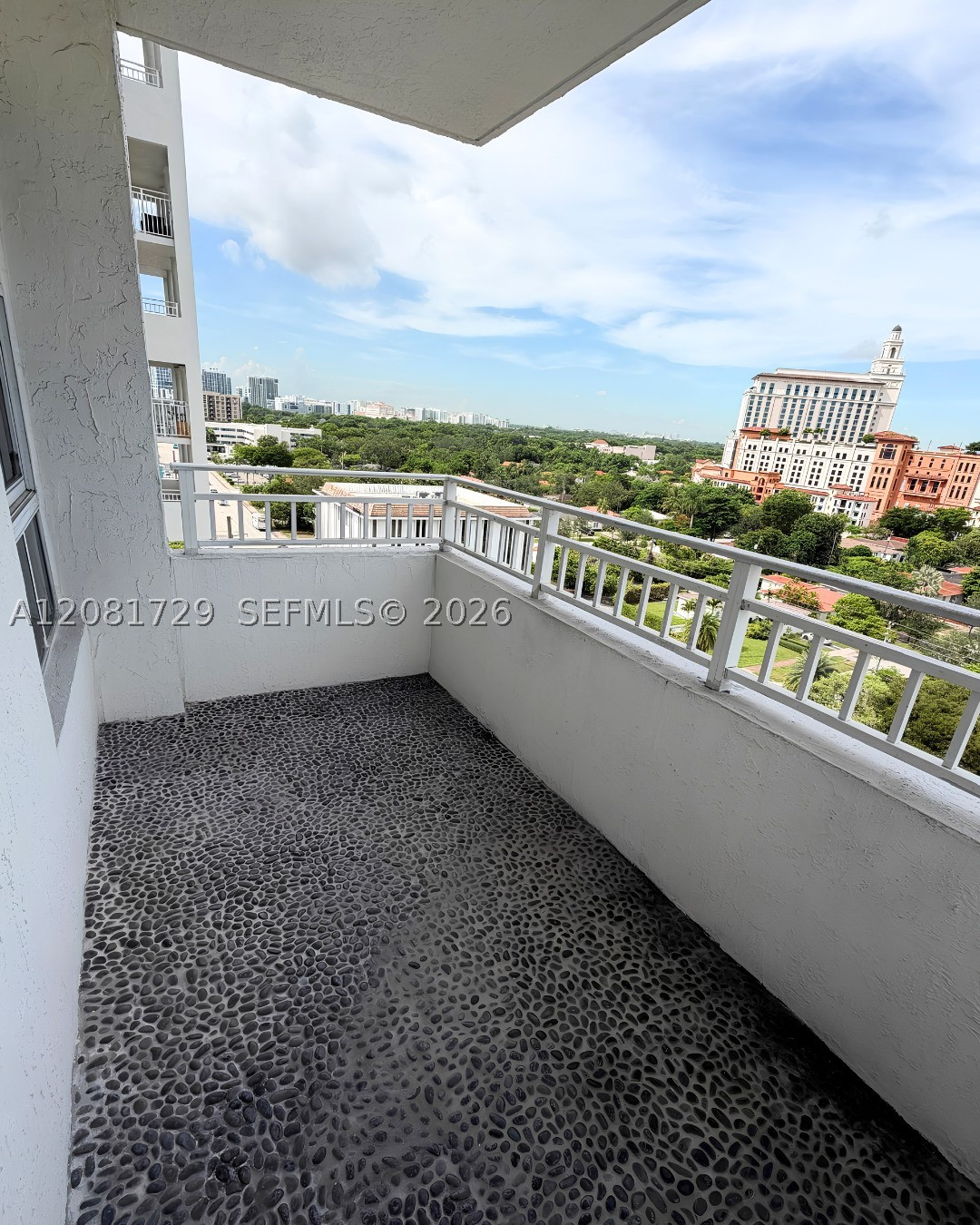 2351 Douglas Rd #1009, Miami FL 33145