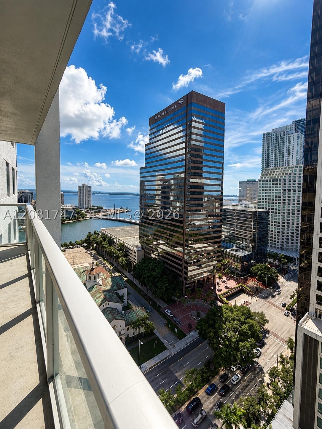 500 Brickell Ave #2504, Miami FL 33131