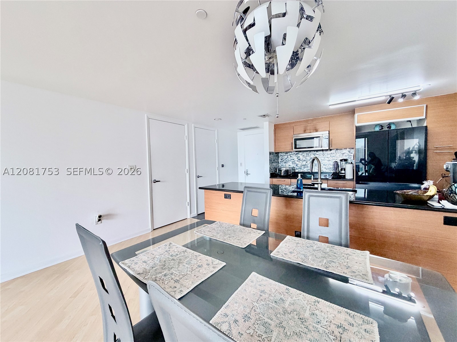 50 Biscayne Blvd #3211, Miami FL 33132