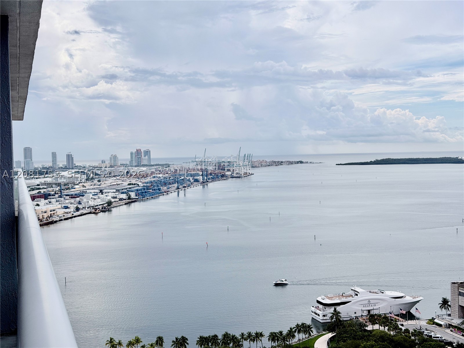 50 Biscayne Blvd #3211, Miami FL 33132