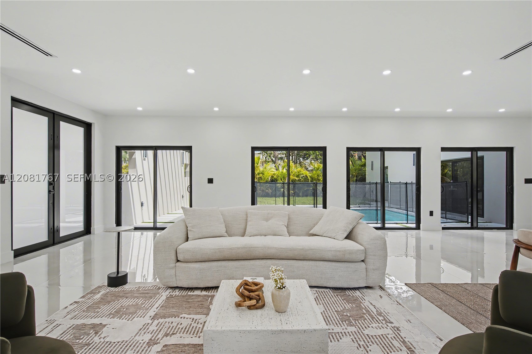 12335 Griffing Blvd #12335, North Miami FL 33161