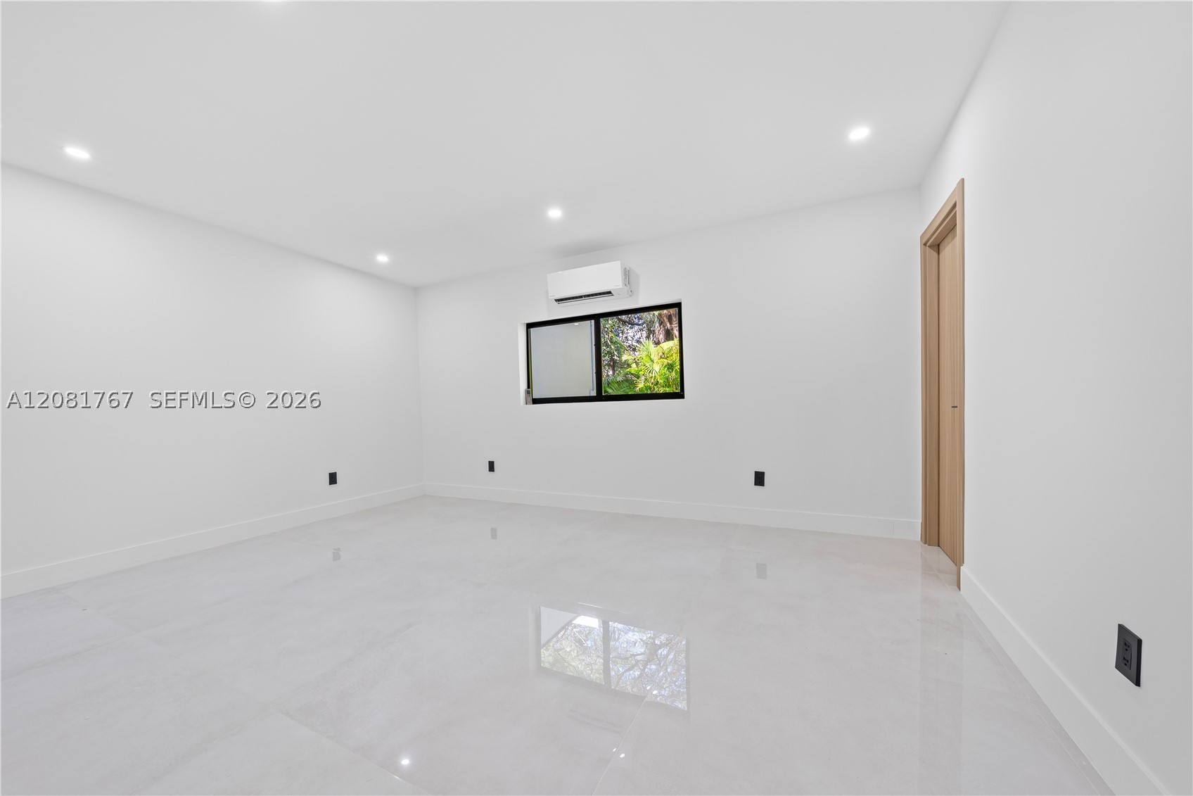 12335 Griffing Blvd #12335, North Miami FL 33161