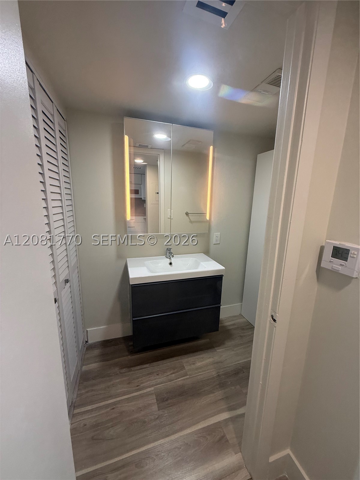 540 Brickell Key Dr #726, Miami FL 33131