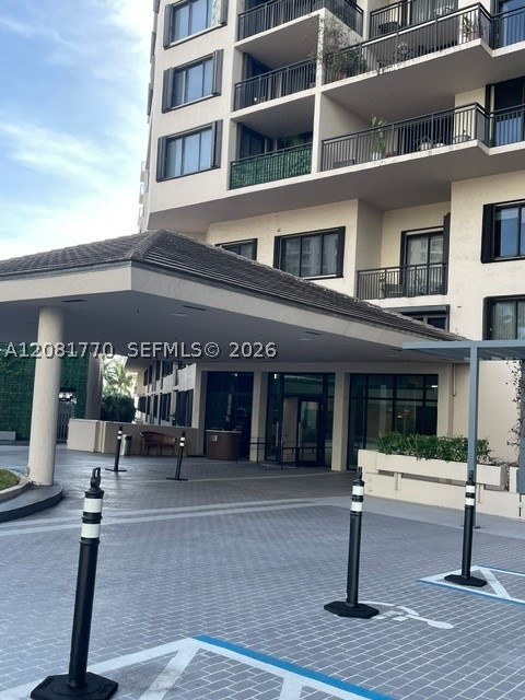 540 Brickell Key Dr #726, Miami FL 33131