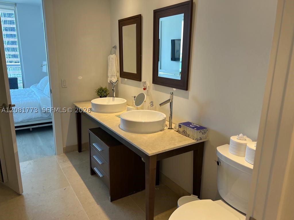 485 Brickell Ave #2109, Miami FL 33131