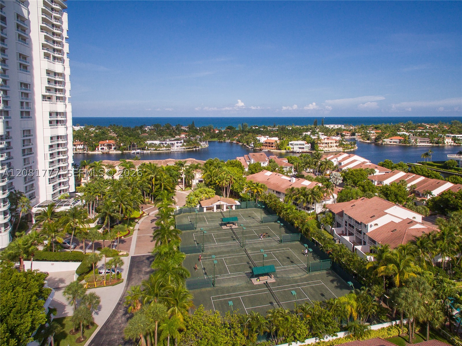21200 NE Point Pl #1404, Aventura FL 33180