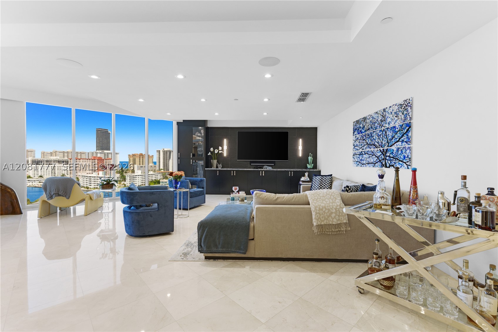 21200 NE Point Pl #1404, Aventura FL 33180