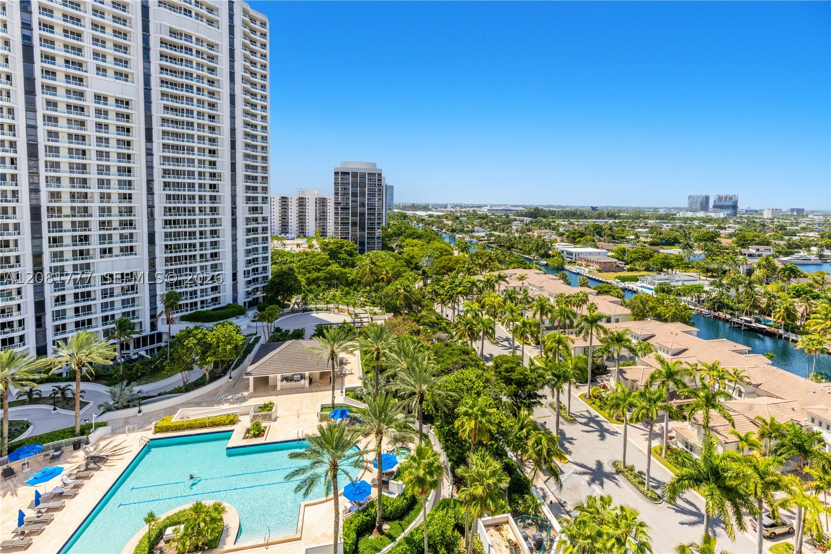 21200 NE Point Pl #1404, Aventura FL 33180