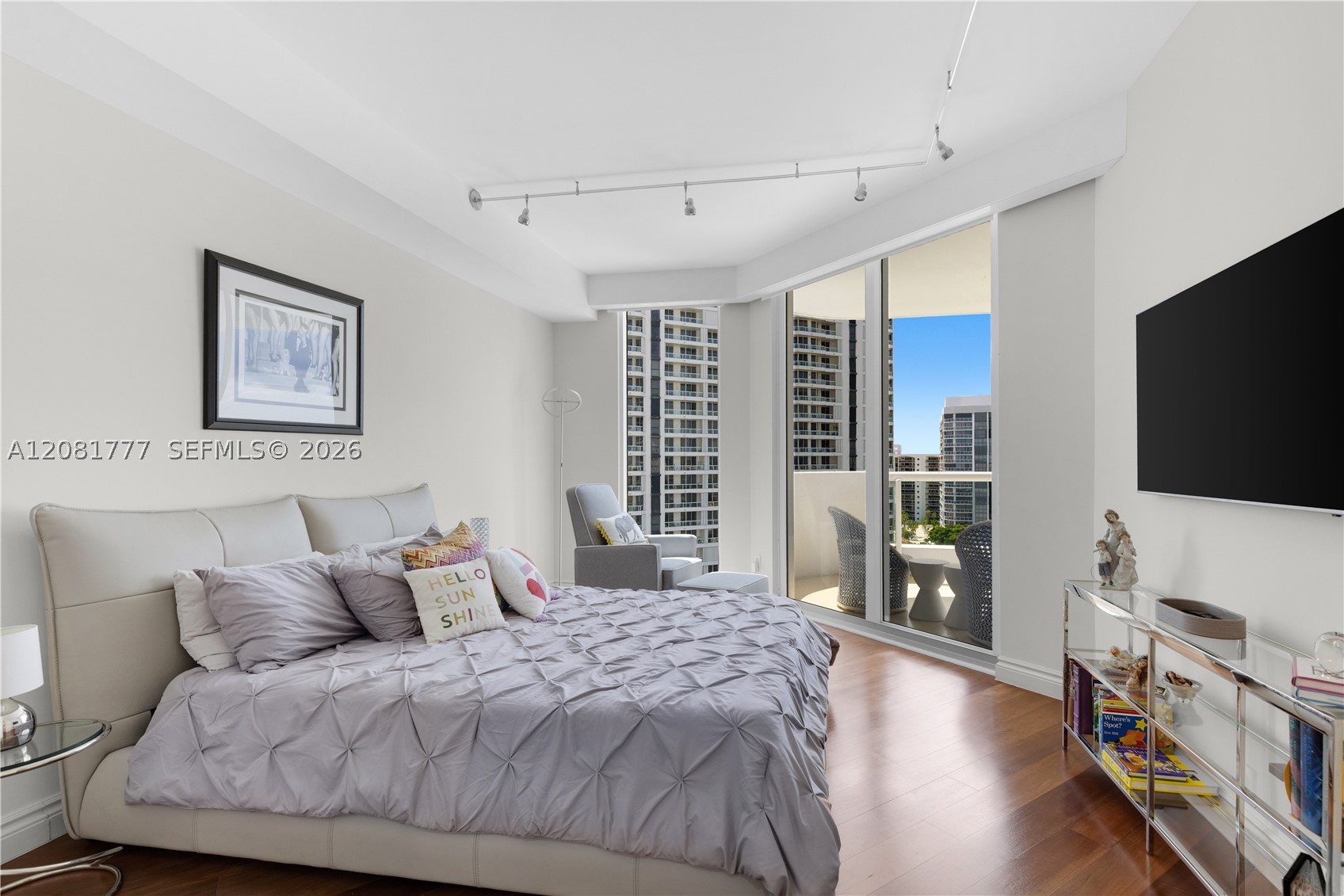 21200 NE Point Pl #1404, Aventura FL 33180
