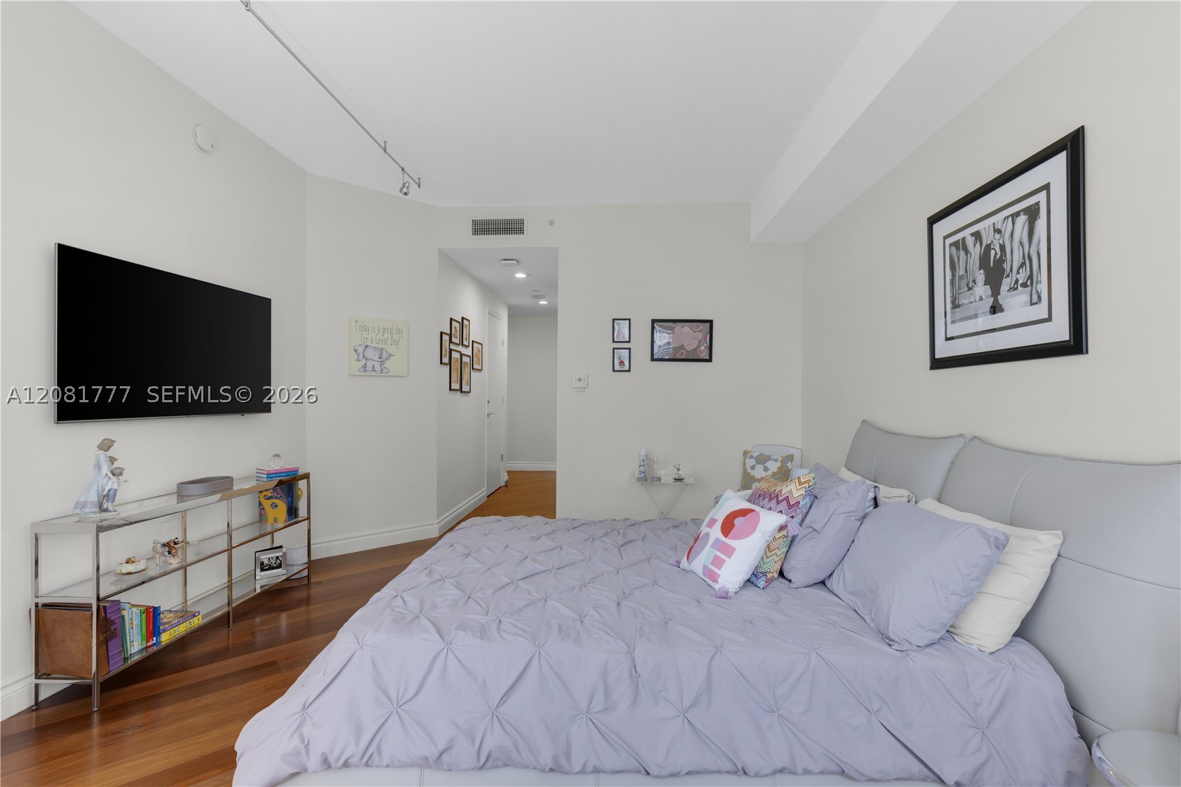 21200 NE Point Pl #1404, Aventura FL 33180