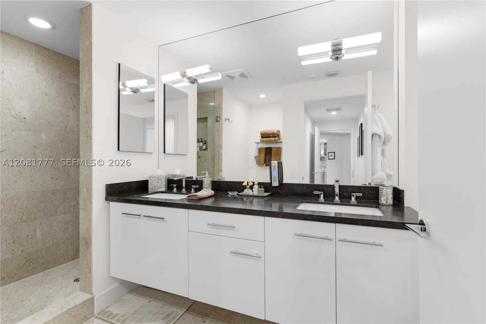 21200 NE Point Pl #1404, Aventura FL 33180