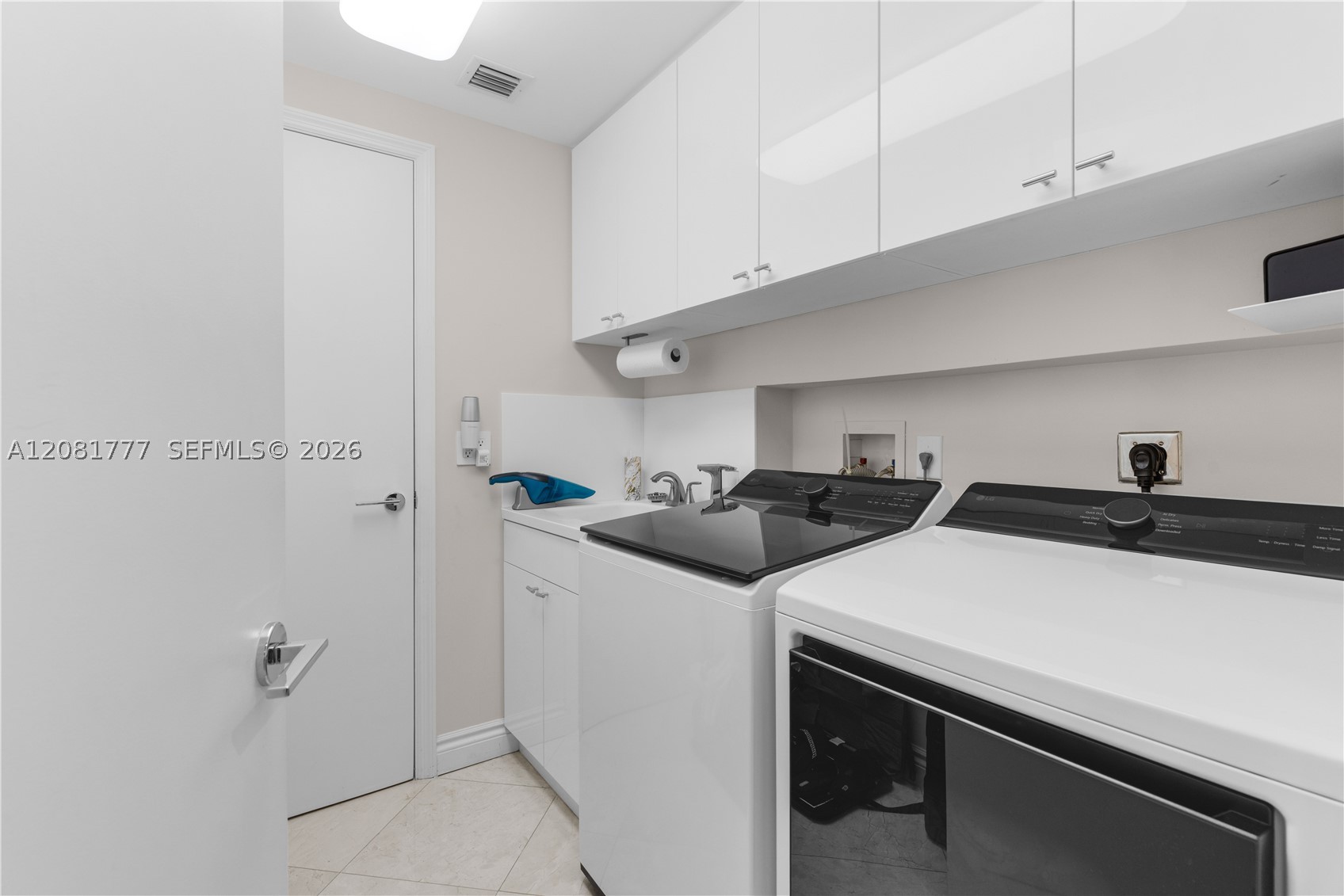 21200 NE Point Pl #1404, Aventura FL 33180