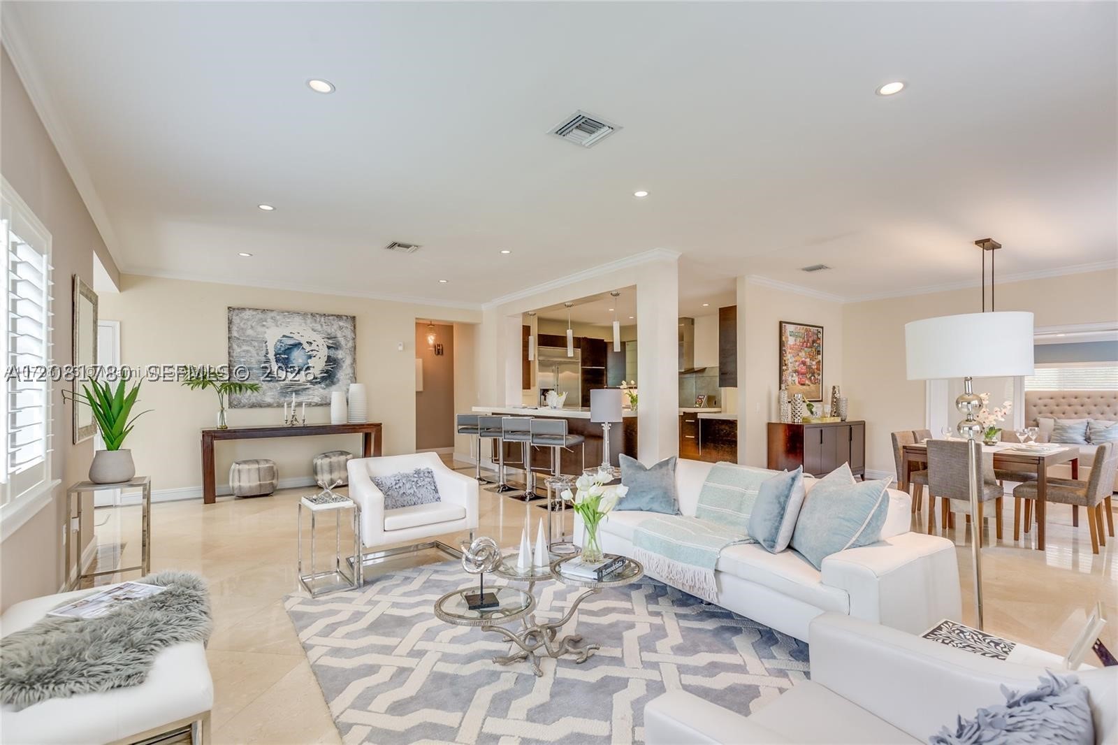 4323 N Bay Rd, Miami Beach FL 33140