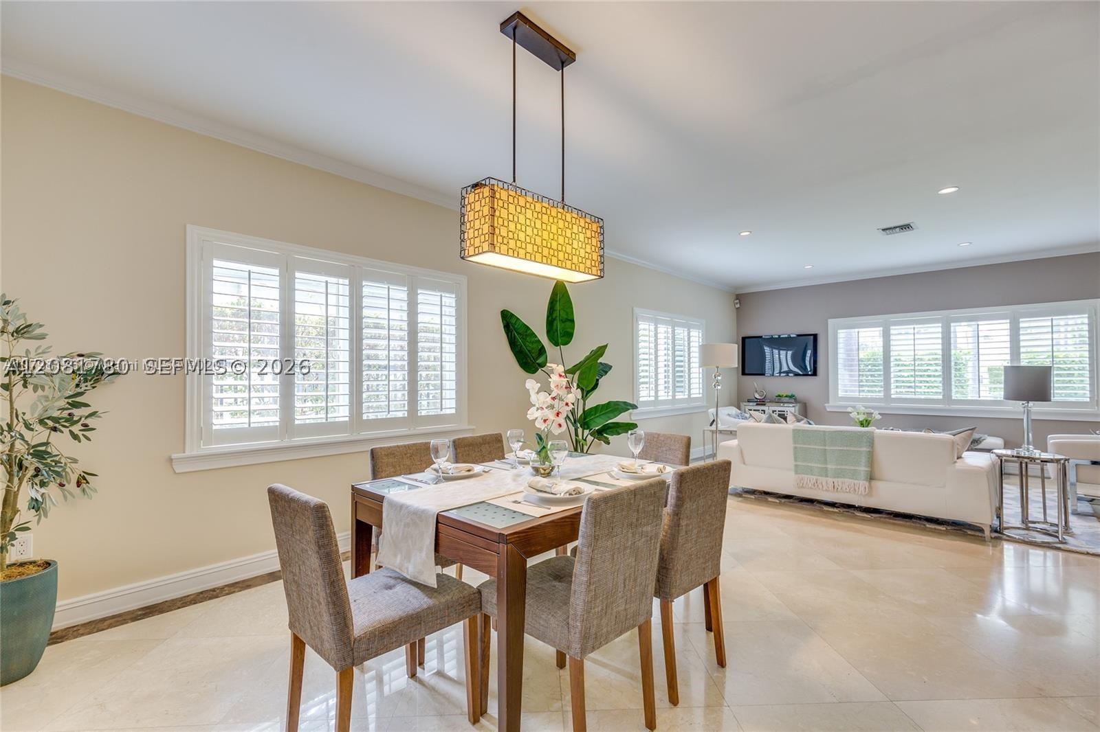 4323 N Bay Rd, Miami Beach FL 33140