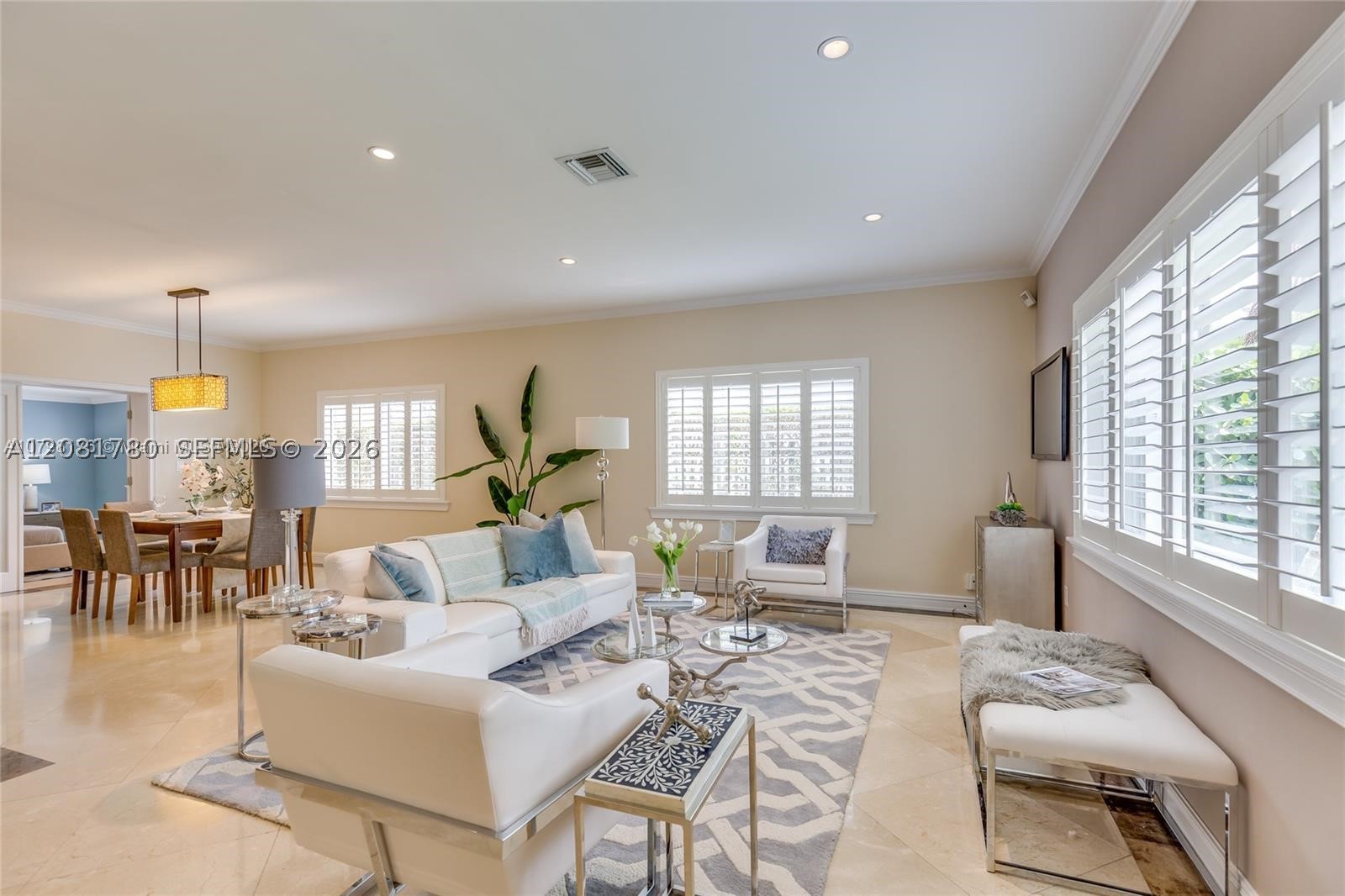 4323 N Bay Rd, Miami Beach FL 33140