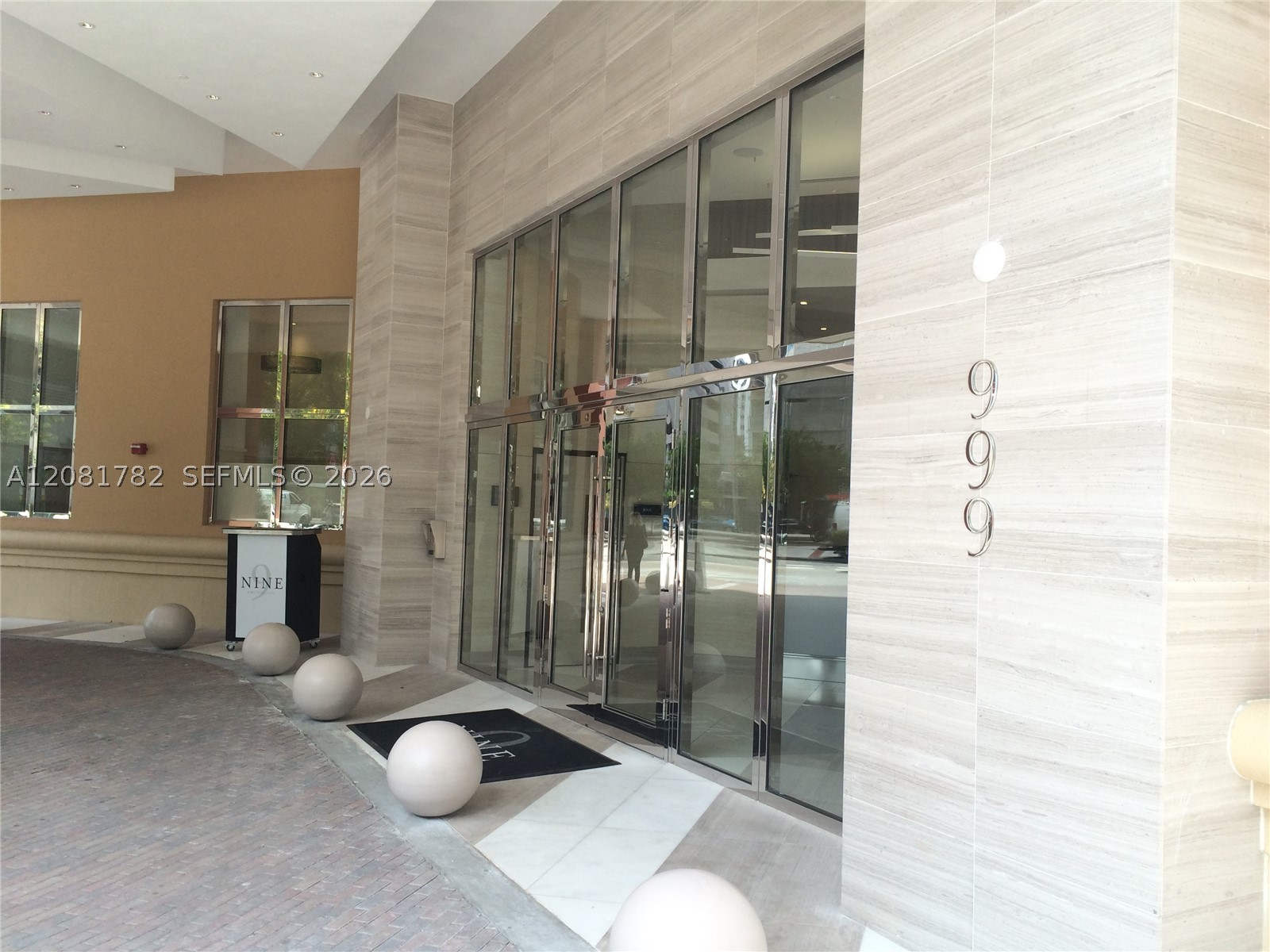 999 SW 1 AV #2503, Miami FL 33130