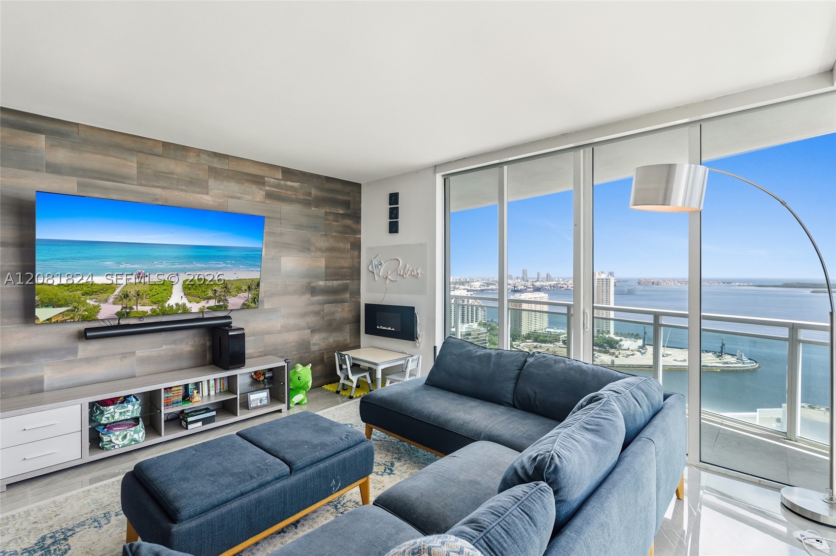 950 Brickell Bay Dr #3111, Miami FL 33131