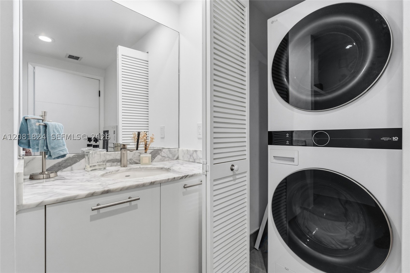 950 Brickell Bay Dr #3111, Miami FL 33131