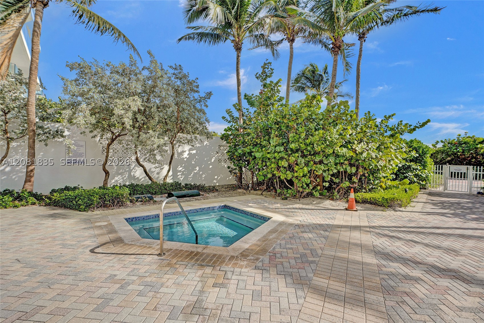 Miami Beach FL 33141 - A12081835