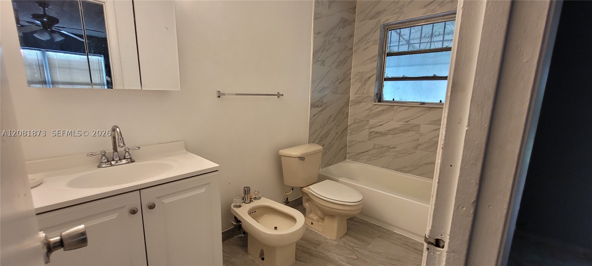 3641 NW 15th St, Miami FL 33125