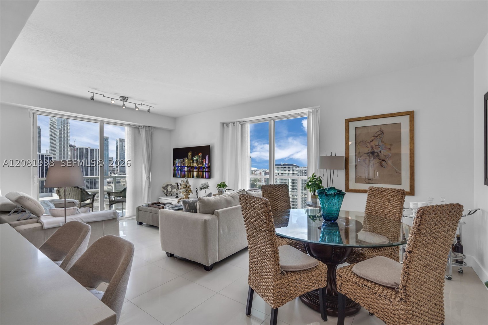 1900 N Bayshore Dr #2111, Miami FL 33132