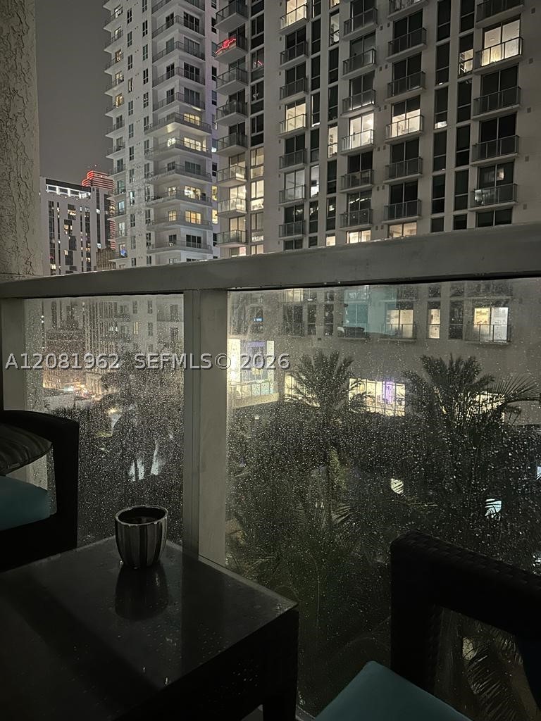 253 NE 2nd St #1402, Miami FL 33132