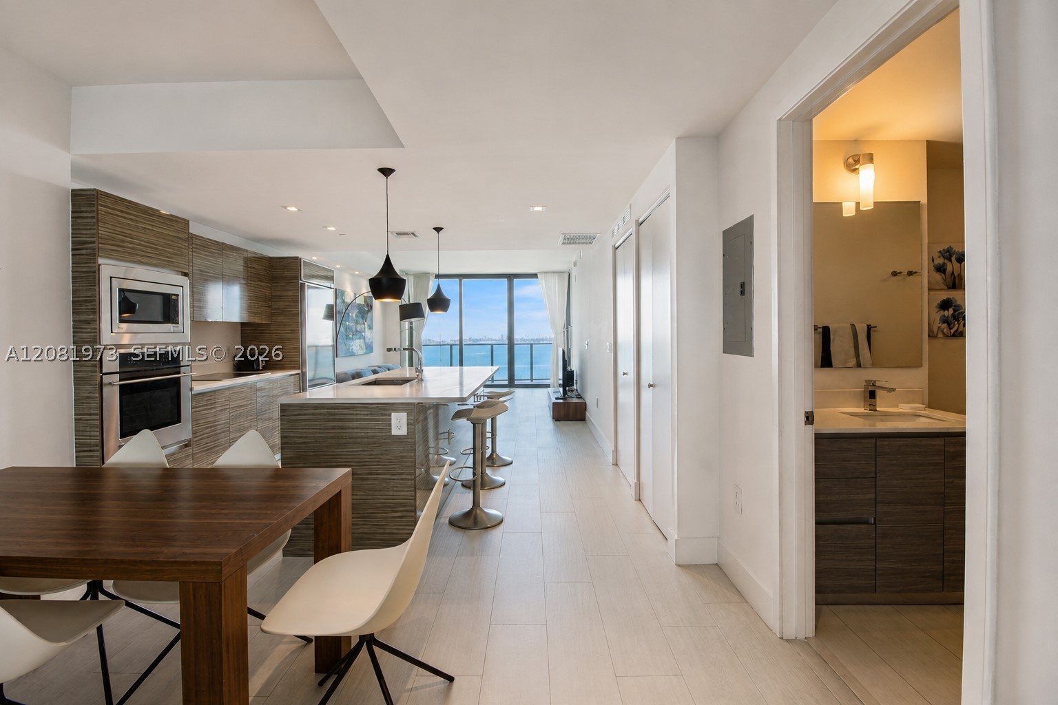 460 NE 28th St #2806, Miami FL 33137