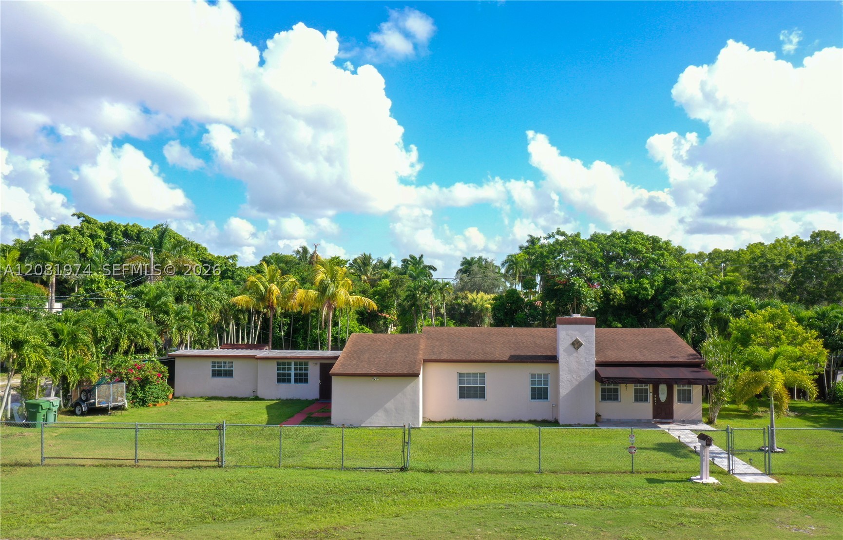 141 NE 14th St, Homestead FL 33030