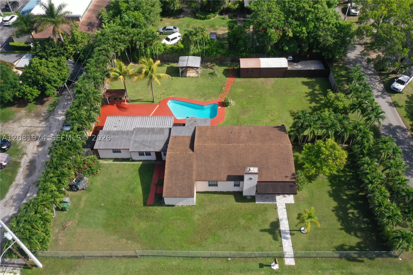 141 NE 14th St, Homestead FL 33030