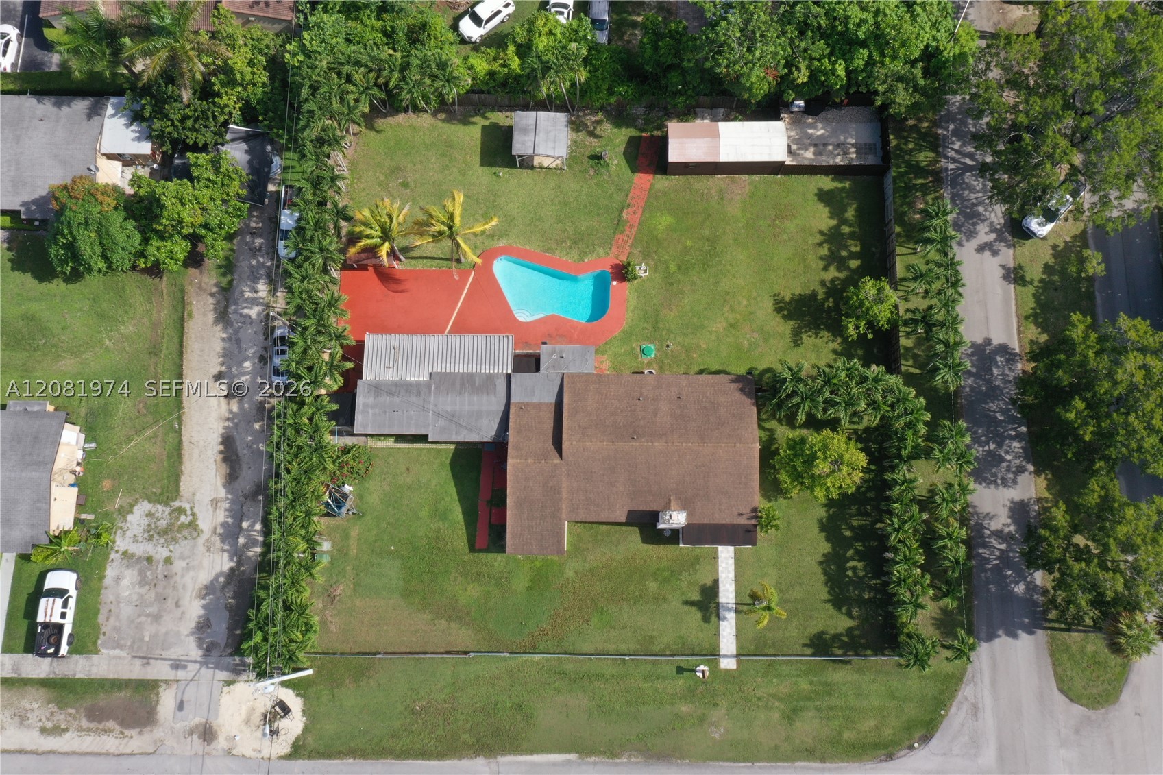141 NE 14th St, Homestead FL 33030