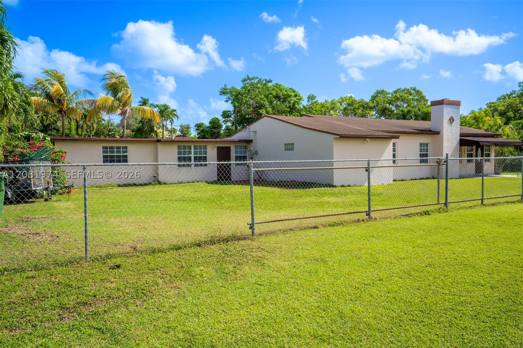 141 NE 14th St, Homestead FL 33030