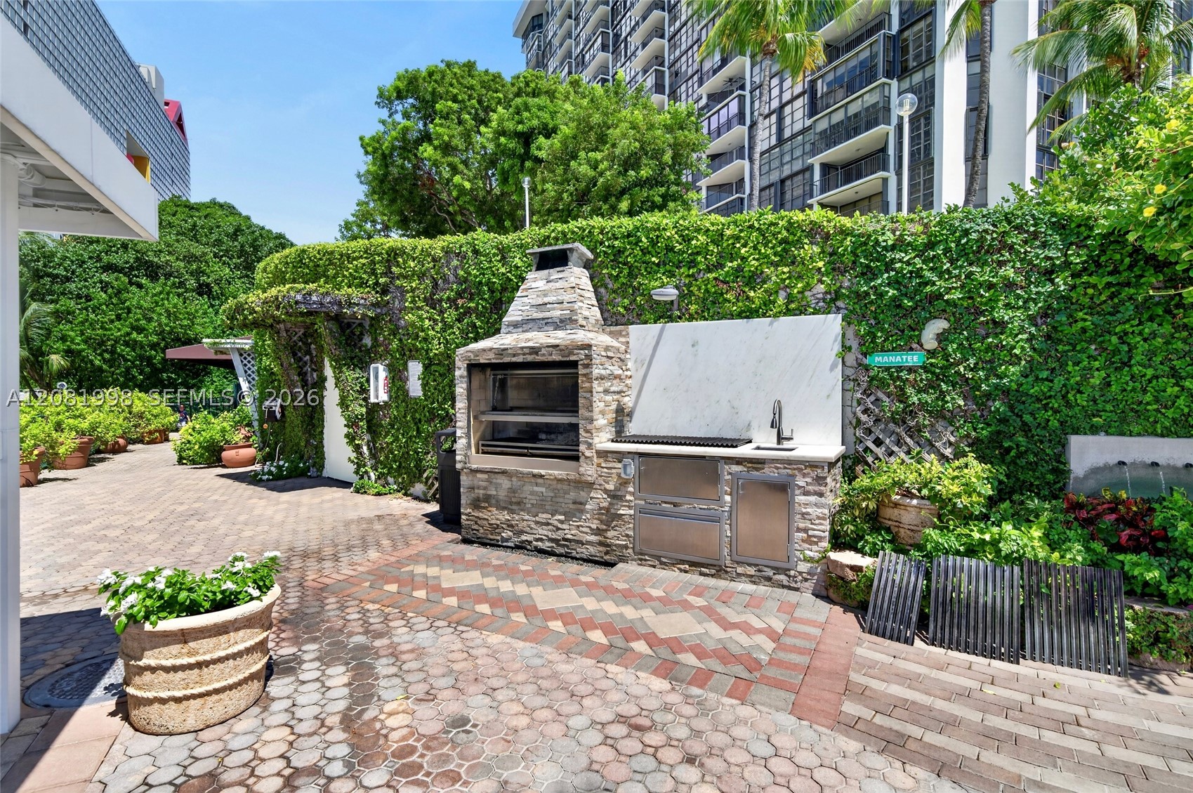 1865 Brickell Ave #A1606, Miami FL 33129