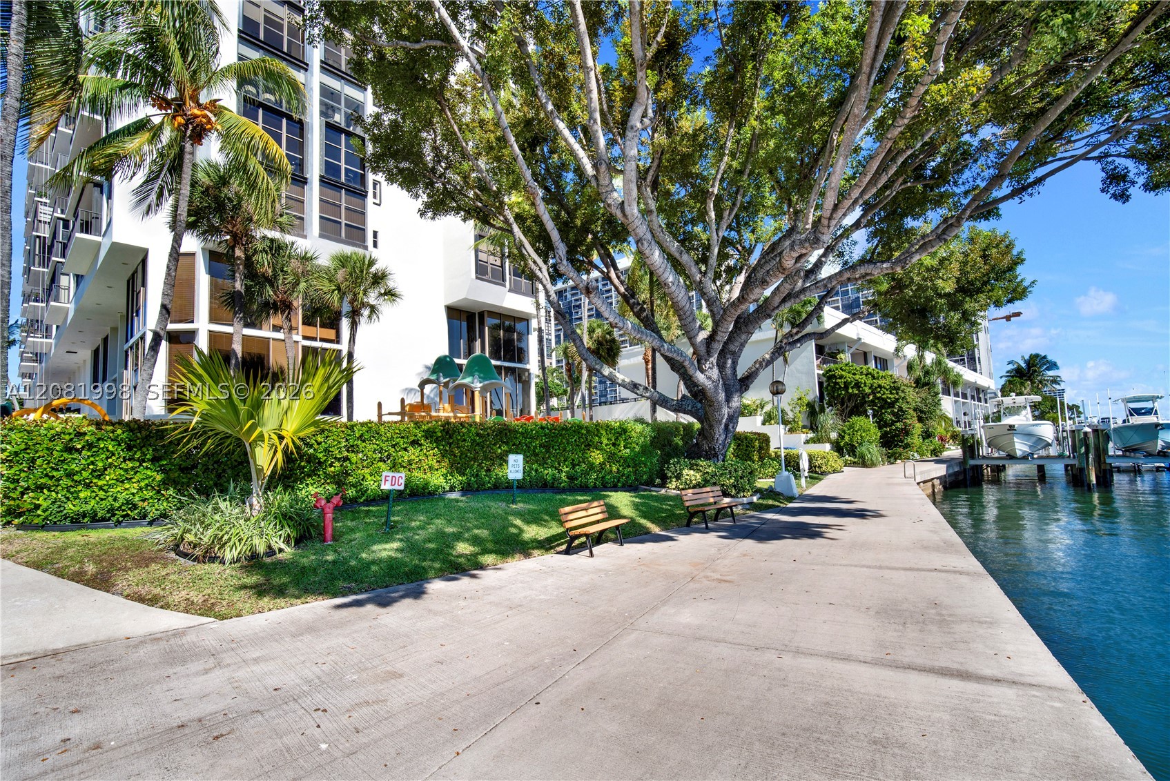 1865 Brickell Ave #A1606, Miami FL 33129