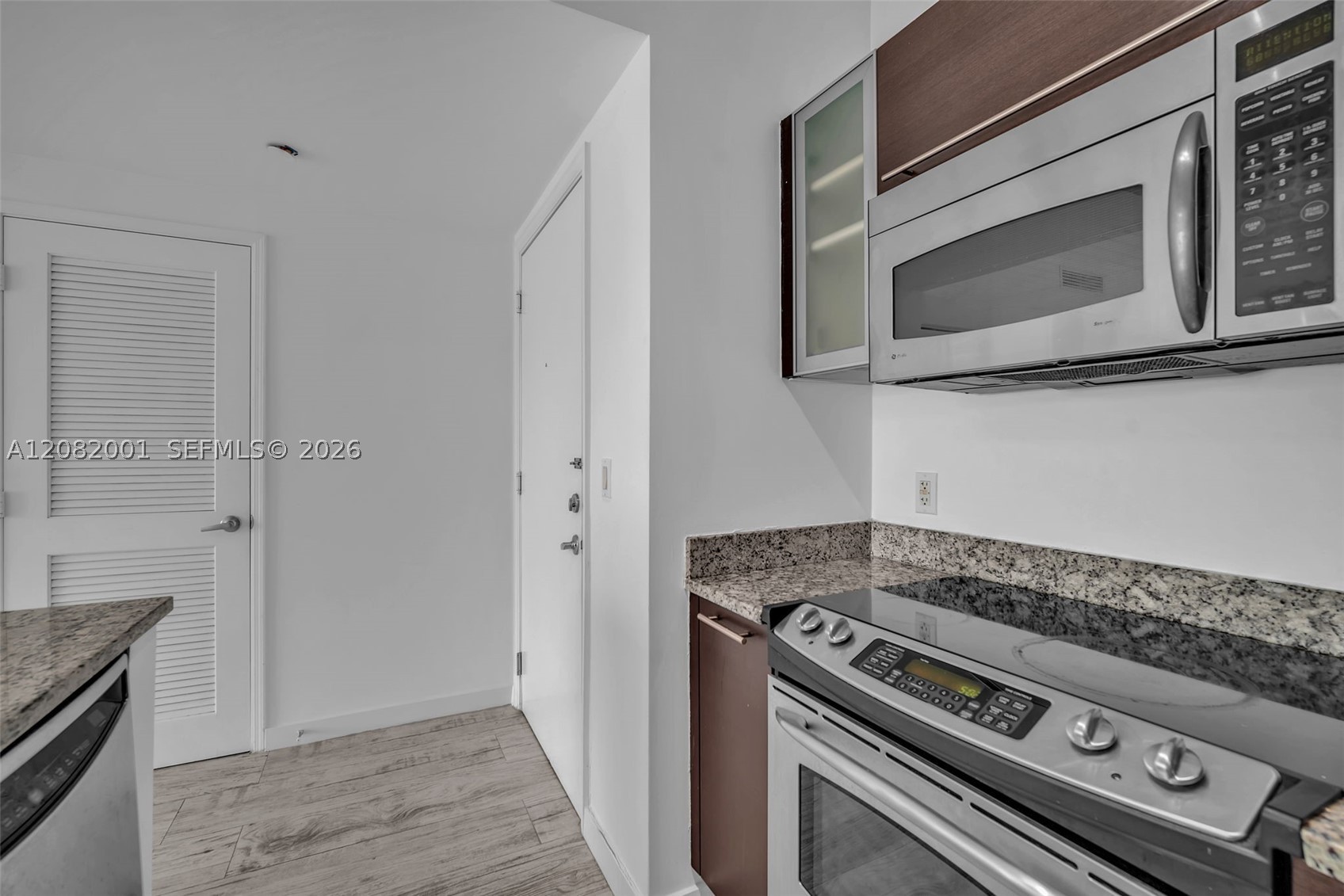 951 Brickell Ave #2403, Miami FL 33131